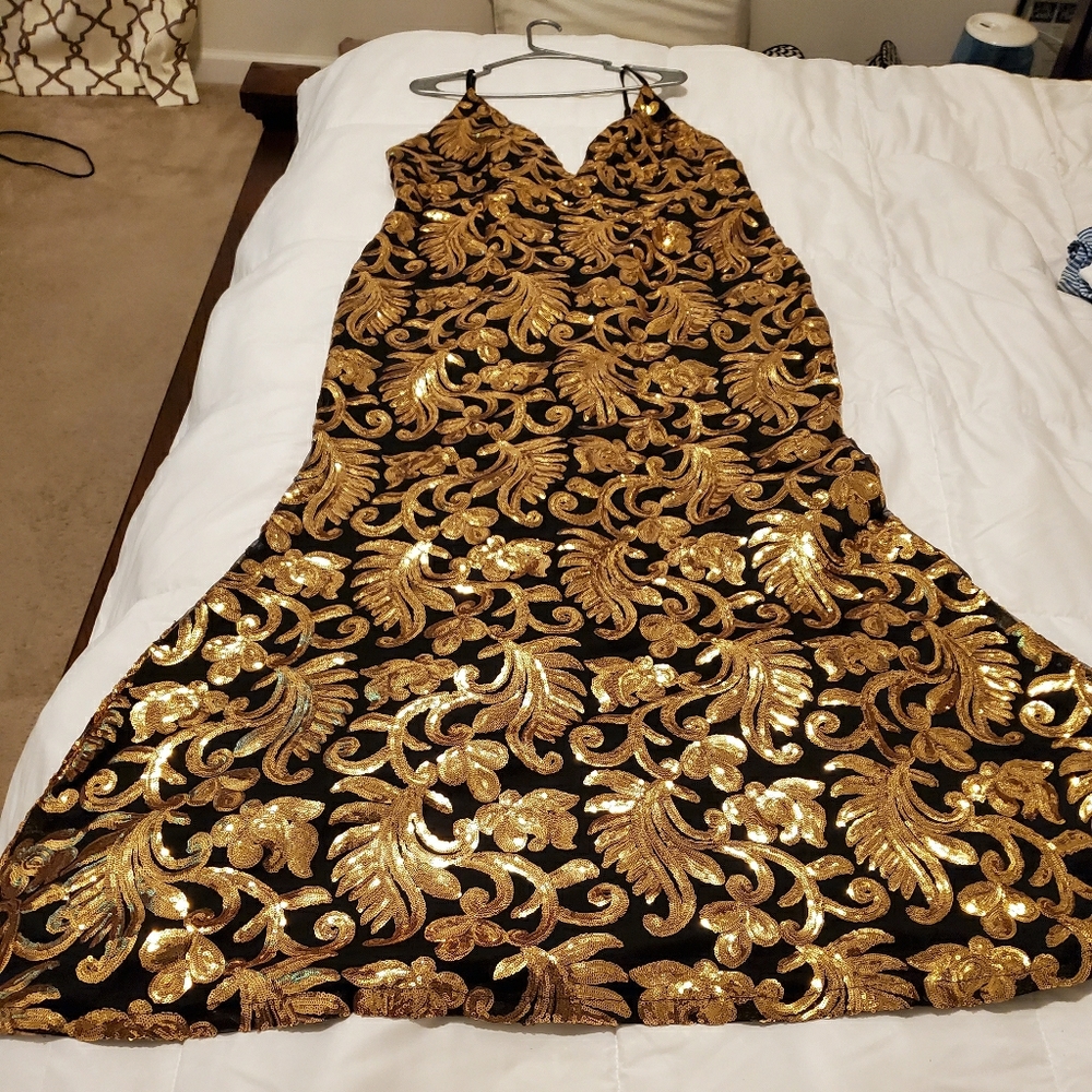Black and gold evening gown with sequins worn ONCE